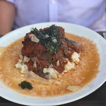Michaelangelo’s Italian Restaurant and Wine Bar signature dishes Osso BucoTagliatelle BolognesePan-Seared Scallops